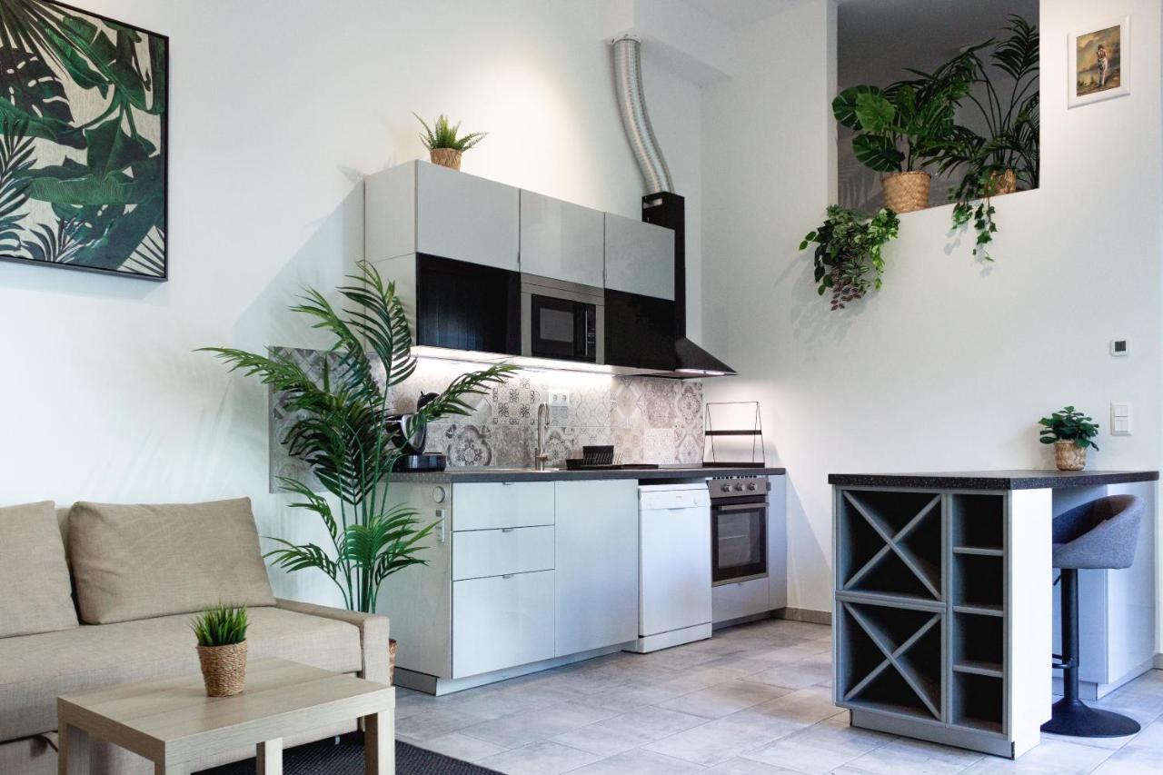 S18 "Garden In The City" Apartment Βουδαπέστη Εξωτερικό φωτογραφία